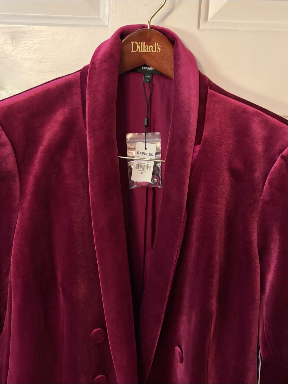 NWT Express Velvet Double Breasted Shawl Collar Blazer XL Magenta jacket coat